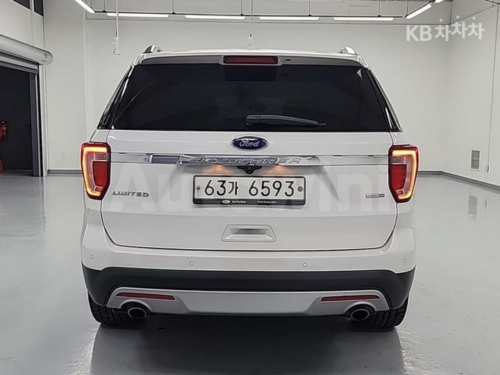 Ford Explorer 2017 1FM5K8FH3HGC95606 — 3