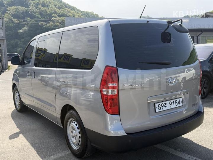 Hyundai Starex 2017 — 4