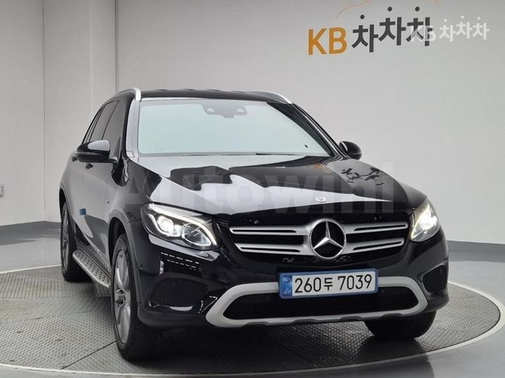 Mercedes-Benz GLC Class 2019 — 4
