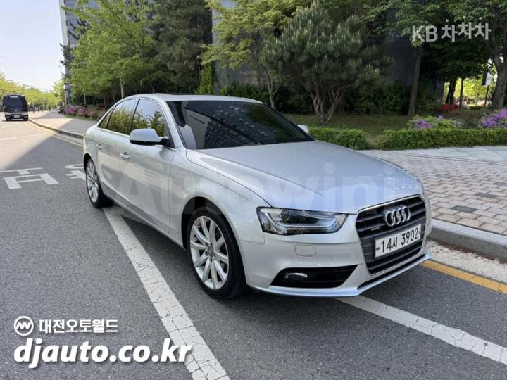 Audi A4 2013 — 5