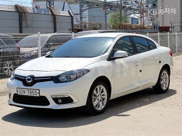 Renault SM3 2015 — 2