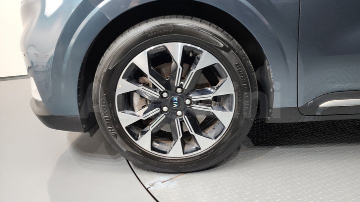 Kia Carnival 2021 — 5