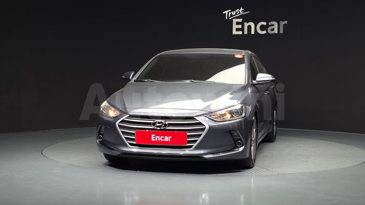 Hyundai Avante 2018 — 3