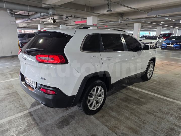 Jeep Cherokee 2016 — 4