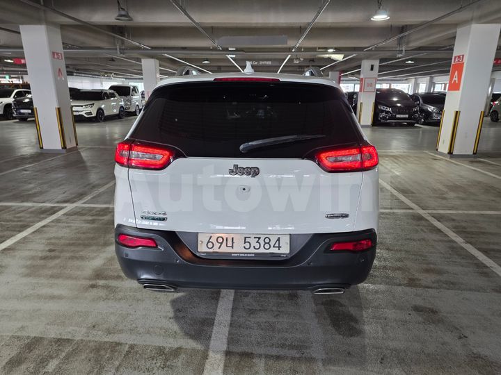 Jeep Cherokee 2016 — 5