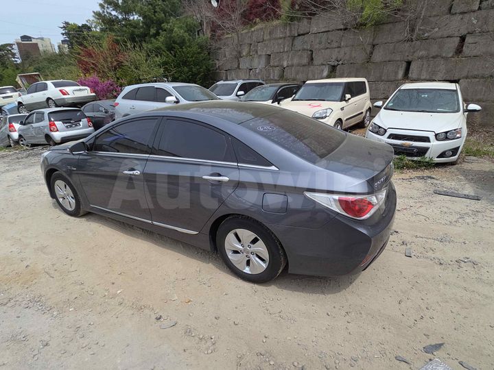 Hyundai Sonata 2012 — 2