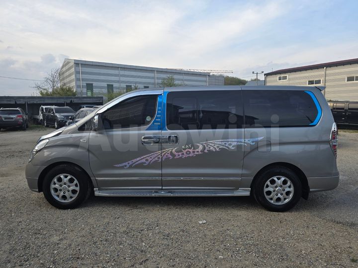 Hyundai Starex 2011 — 3