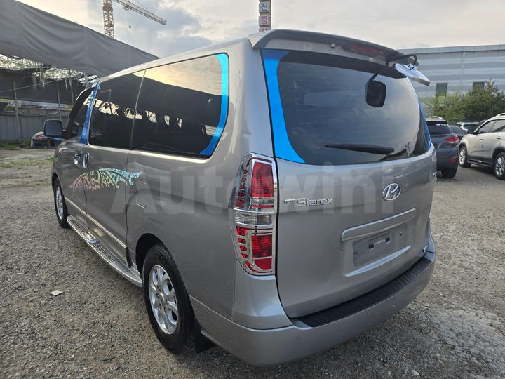 Hyundai Starex 2011 — 4