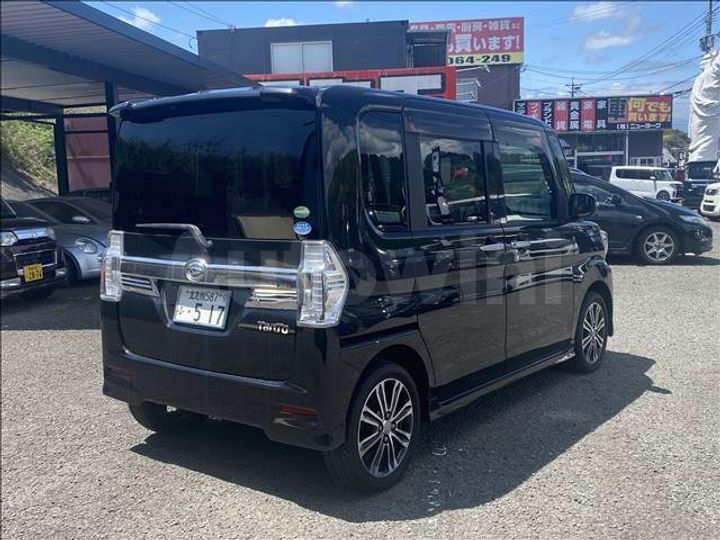 Daihatsu Tanto 2015 — 2