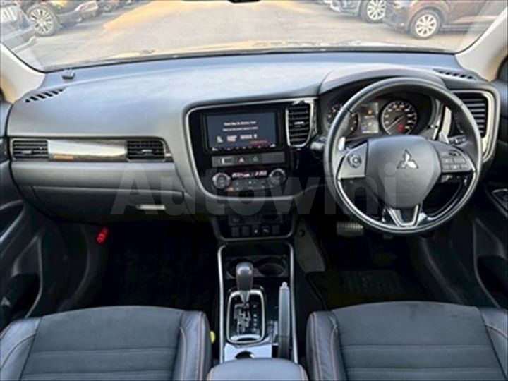 Mitsubishi Outlander 2017 — 3