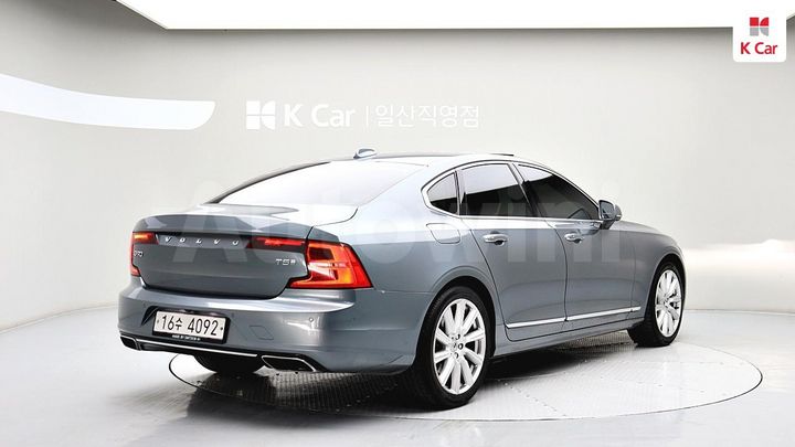 Volvo S90 2019 — 4