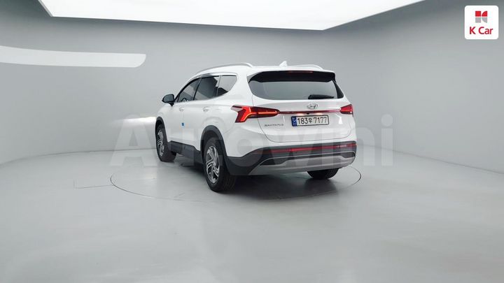 Hyundai SantaFe 2023 — 4