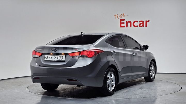 Hyundai Avante 2013 — 2