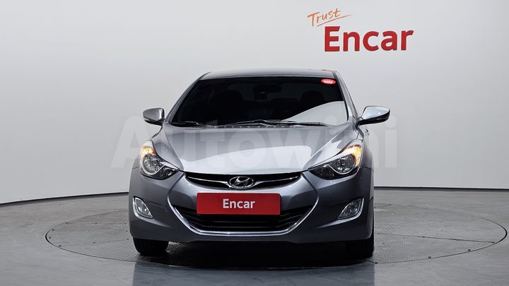Hyundai Avante 2013 — 3