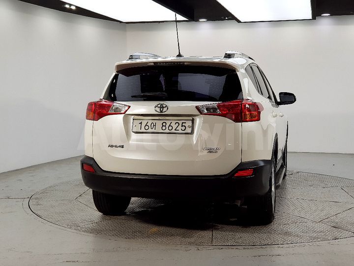 Toyota RAV4 2015 — 3