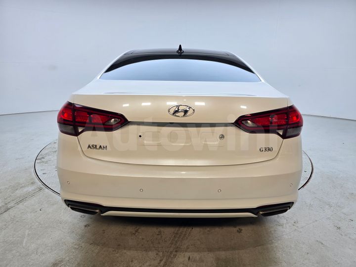 Hyundai Aslan