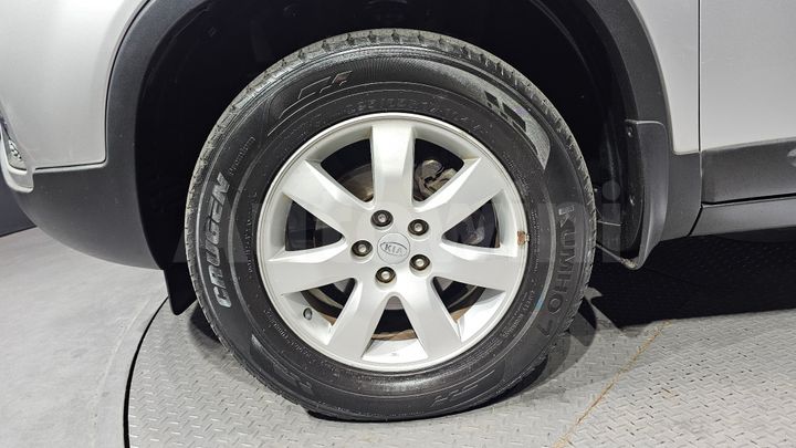 Kia Sorento 2010 — 5