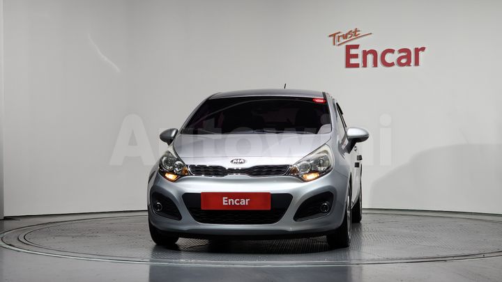 Kia Pride 2014 — 3