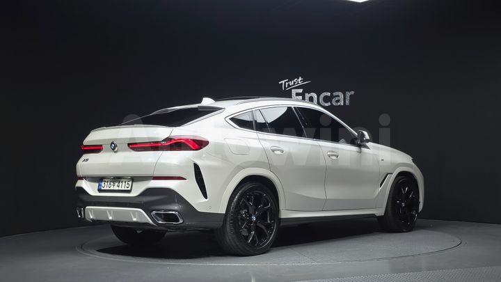 BMW X6 2022 — 2