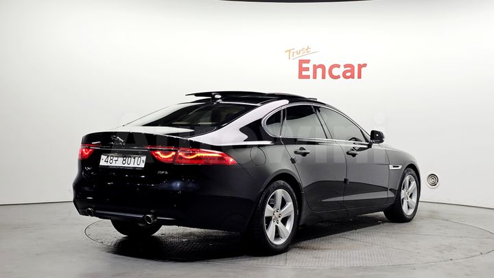 Jaguar XF 2018 — 2