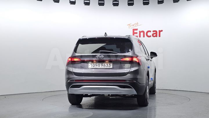 Hyundai SantaFe 2023 — 4