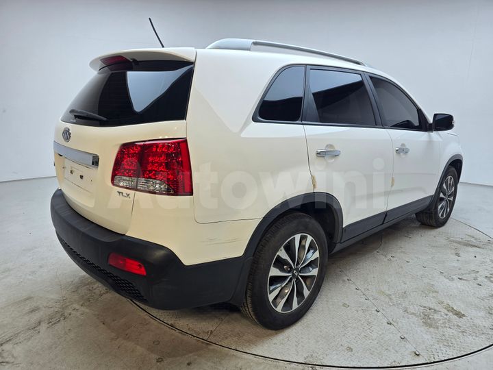 Kia Sorento 2010 — 4