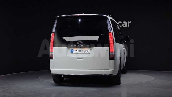 Hyundai Staria 2025 — 4