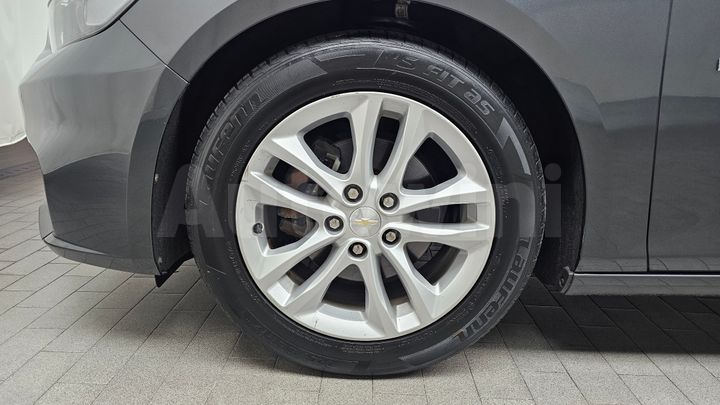 Chevrolet Malibu 2018 — 5