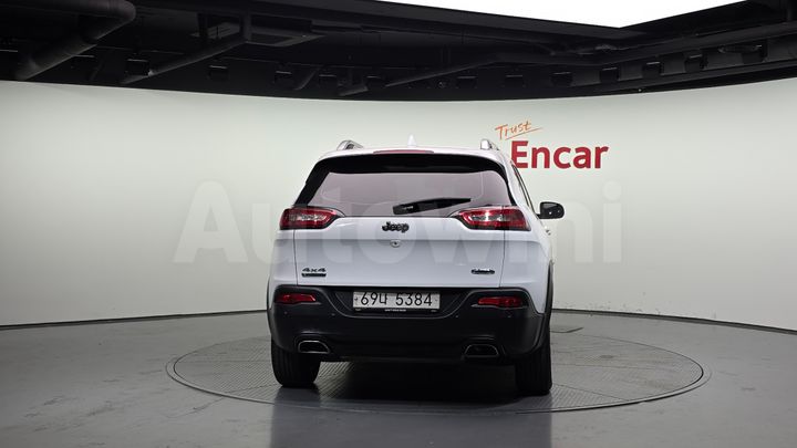 Jeep Cherokee 2016 — 4