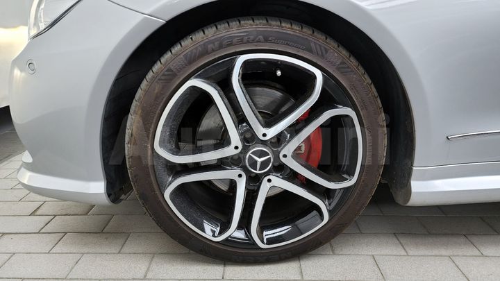 Mercedes Benz E Class 2011 — 5