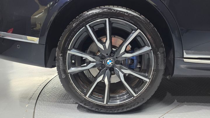 BMW X7 2022 — 5