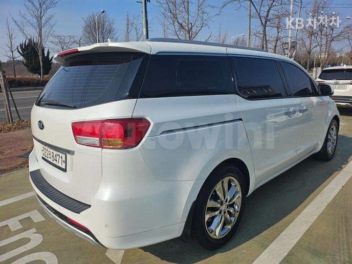 Kia Carnival 2016 — 3