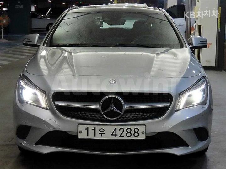 Mercedes Benz CLA Class