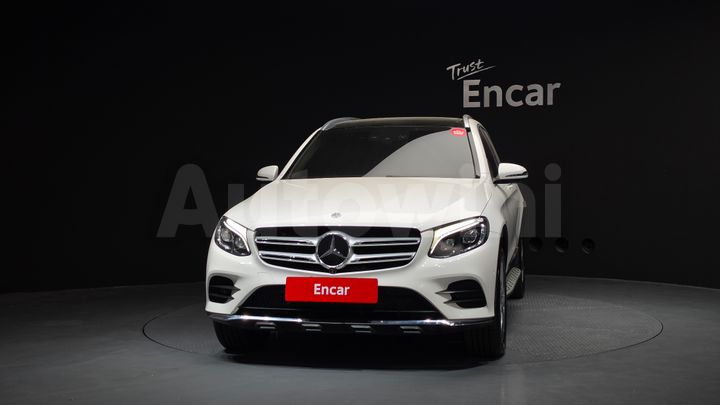 Mercedes Benz GLC Class 2018 — 3