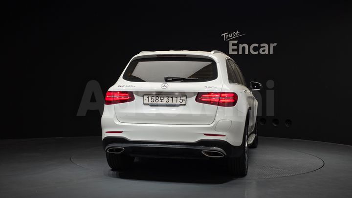Mercedes Benz GLC Class 2018 — 4