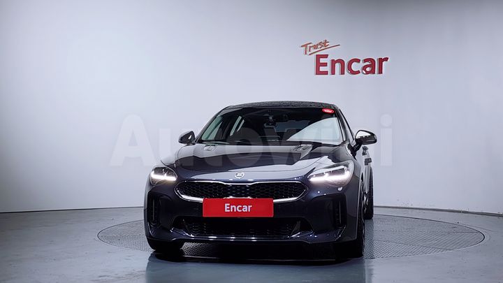 Kia Stinger 2018 — 3
