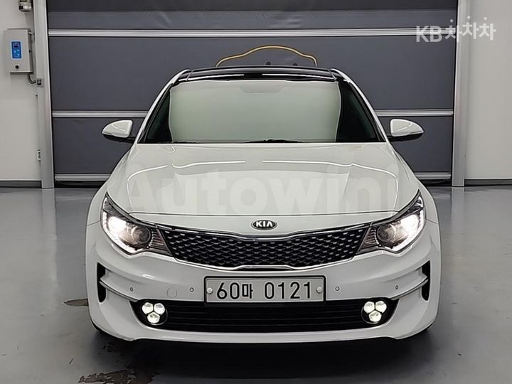 Kia K5 2016 KNAGU411BGA096865 — 2