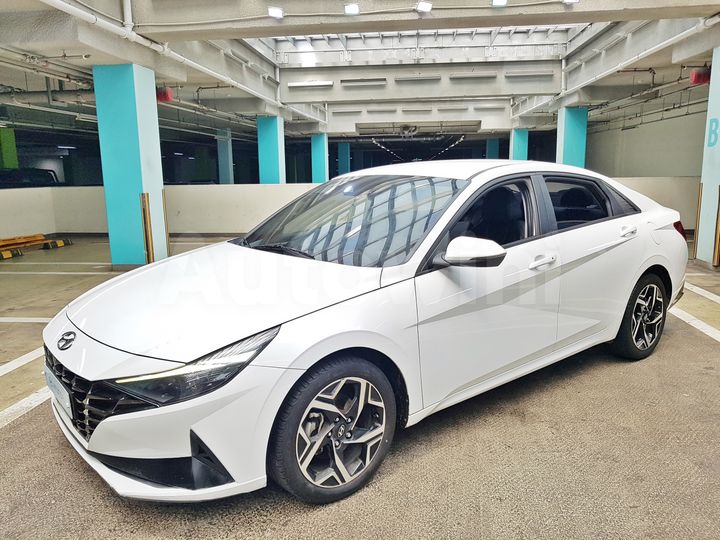 Hyundai Avante 2022 — 2