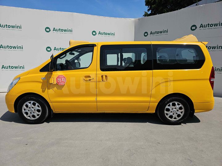 Hyundai Starex 2013 — 2