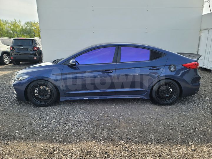 Hyundai Avante 2017 — 4