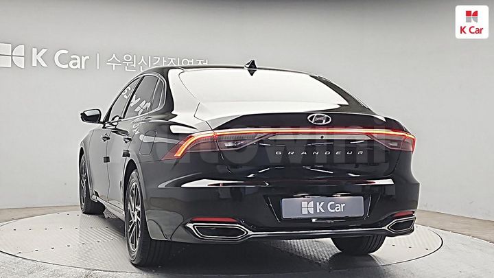 Hyundai Grandeur 2023 — 2