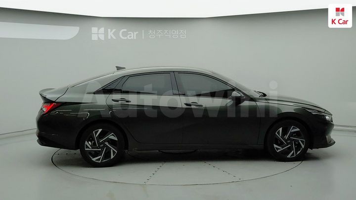 Hyundai Avante 2021 — 3