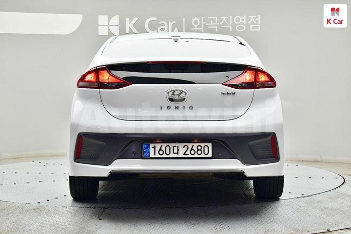 Hyundai Ioniq 2020 — 5