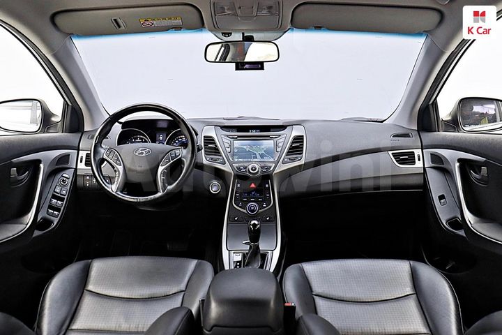 Hyundai Avante 2015 — 5