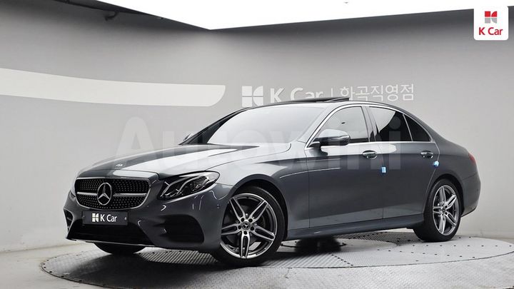 Mercedes Benz E Class 2018 — 3