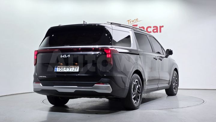 Kia Carnival 2024 — 2