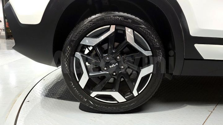 Kia Seltos 2023 — 5