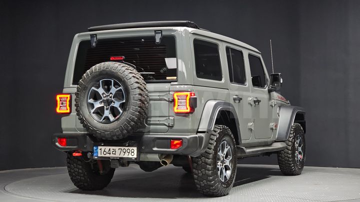 Jeep Wrangler 2022 — 2