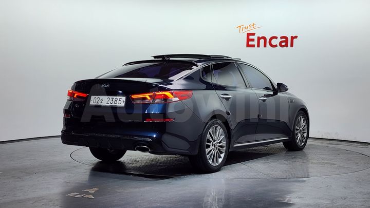 Kia K5 2019 — 2