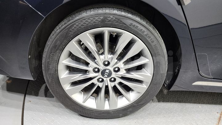 Kia K5 2019 — 5